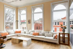 Penthouse Apartment Overlooking Downtown Mall - Image 2