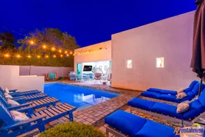Luxury Old Town Oasis Waterslide • Heated Pool • Putting Green • Spa - Image 4