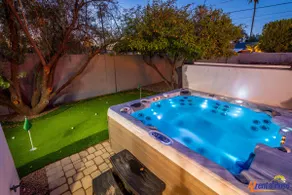 Luxury Old Town Oasis Waterslide • Heated Pool • Putting Green • Spa - Image 3