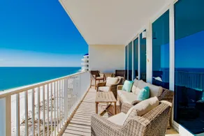 Faro 1405 - Condominio actualizado! Puertas corredizas de vidrio de piso a techo. 2BD, más cuarto de literas para niños. - Image 3