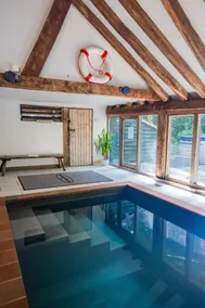 DADIO's Barn - Indoor Swimming Pool 400 Years Old & Hot tub - Image 5