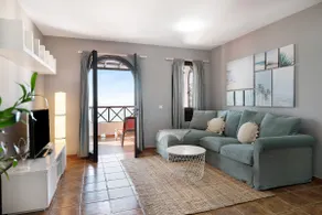 La Estrella III Apartments - Image 3