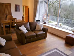 The Fish House -  a cottage that sleeps 4 guests  in 2 bedrooms - Image 5