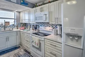 Walk to Ocean: Bright Daytona Beach Condo! - Image 3