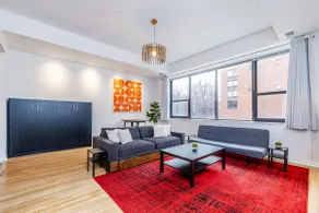 Spacious 1-bedroom South Loop Loft I Sleep 5 - Image 5