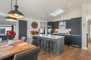 Hiraeth - Luxury Lodge with Hot Tub, Close to Beach - Image 2