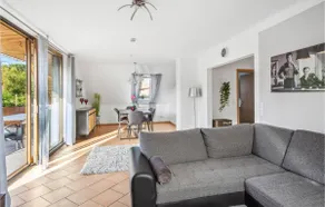 2 Bedroom Beautiful Apartment In Wendisch Evern - Image 4