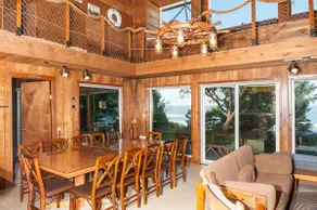Large-Oceanfront-Wheelchair Accessible-Crow's Nest - Image 3