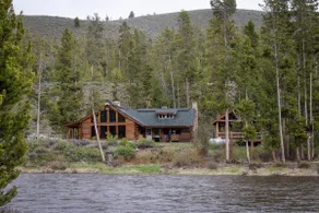 Casino Pines - on the bank of the Salmon River! - Image 4