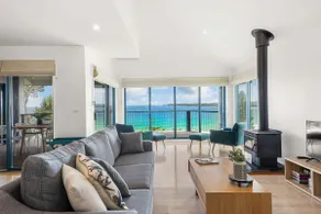 Northstar on Mollymook Beach - Image 3