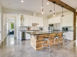 Large Luxury Blanco Riverfront Home with Pool - Image 3