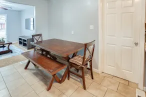 Belleville Beauty - Luxury Stay for Work or stay for Play either way this is the perfect property for you! residence - Image 3