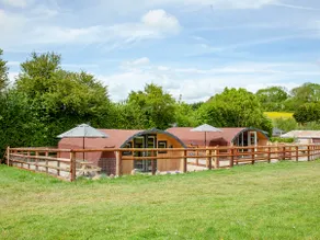Glamping Pod 2 - Image 4