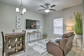 3 Mi to Downtown: Relaxing Stay in Edinburg Apt! - Image 4