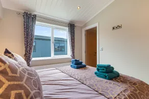 Sandpiper - Luxury Lodge, Close to Beach, Pet Friendly - Image 4