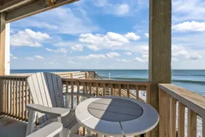 Sand & Sea: Beach Views For Miles! - Image 3
