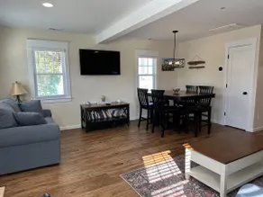Arbor Cottage by the Bay - Image 2
