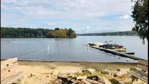 Lakefront - King - W&D - PetsOK - Kayaks - SUPs - Image 2