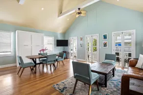 Sky Suite On Duval - Image 4