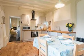 Bonnington Cottage by Bloom Stays - sleeps 4 guests  in 2 bedrooms - Image 3