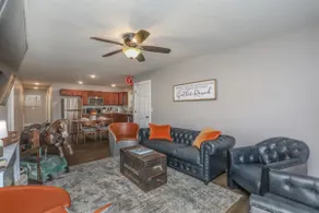 Vette City! 4 Beds/4 Baths + 2 King Beds | BG, KY - Image 2