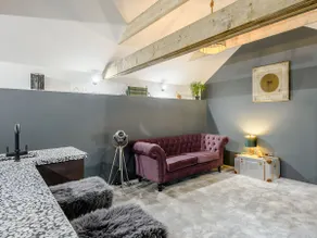 1 Lamb Barn - Image 3