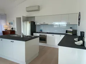 No 5 - 5 Bermingham Crescent - Image 3