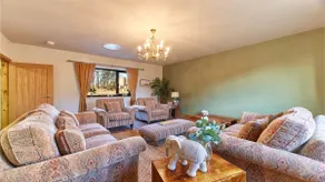 Host & Stay | The Parlour - Image 4