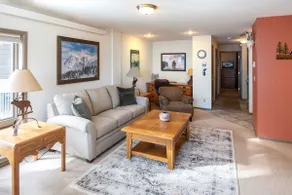 Stillwater Getaway - À pied des remontées mécaniques, récemment rénové avec salle Bonus et service de navette en hiver! - Image 5