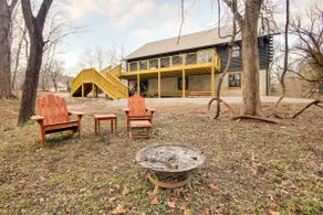 Tranquil Creekside Hideout: Families Welcome! - Image 3