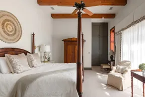Deluxe 3 bedroom with upscale hotel amenities - Image 5