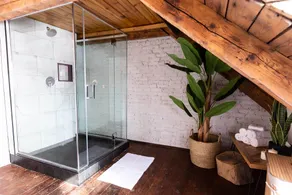 The Urban Chalet - Downtown - Image 2