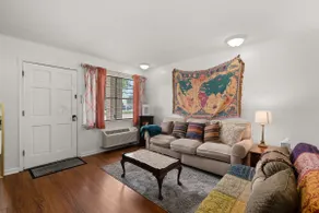 Charming Boho Apt+Quiet by Ponytail+Queen Bd - Image 2