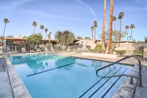 Trendiges Palm Desert Haus mit Patio & Poolzugang - Image 2