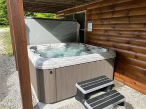 Bear Creek Cabin*Air Hockey*Arcades*Firepit*Hot tub - Image 2
