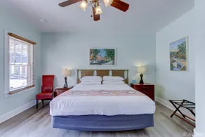 Unit 16*Deluxe King Bedroom, Kitchenette, Wifi, Tv - Image 5