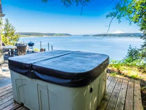 Waterfront Retreat with Mt. Rainier Views+Hot tub - Image 3