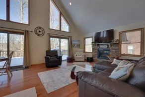 Large Deck + Resort Amenities: Lake Ariel Retreat - Image 5