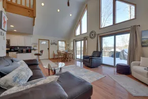 Large Deck + Resort Amenities: Lake Ariel Retreat - Image 4