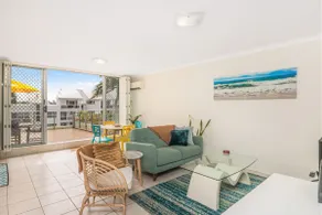 Kirra Gardens 15 on Kirra Point Beachfront - Min. 3 night stays! - Image 3