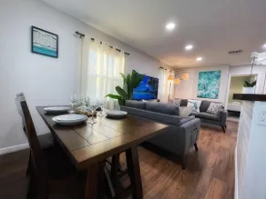 ✬Hidden Gem Retreat✬ 3 BDR Home ✬Bright&Clean✬ - Image 3