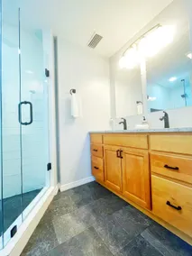 ✬Hidden Gem Retreat✬ 3 BDR Home ✬Bright&Clean✬ - Image 4