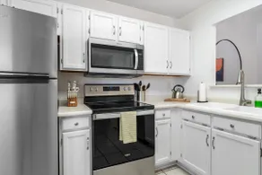 Welcome to the Oso Cozy Casita - No House guests without prior approval from host. - Image 5