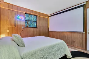 Uhost AI - Get Cozy & Relax! 4BR, 2BA, Hot Tub - Image 3