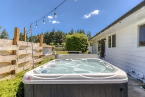 Vogel Vacations - 2 acre, hot tub and game room - Image 2