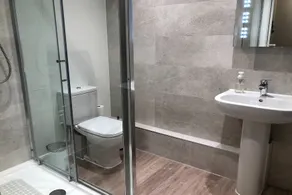 Estuary View, Central Stay with Parking - Image 5
