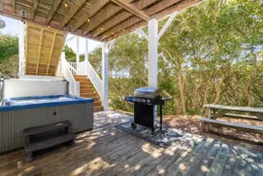 'Coastal Vista' - Walk to Emerald Isle Beach! - Image 2