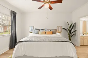BR Stylish Retreat w/ Fenced Patio! 2K Lux Stay! - Image 3