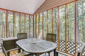 Cabin w/ Deck & Screened-In Porch in New Market! - Image 2