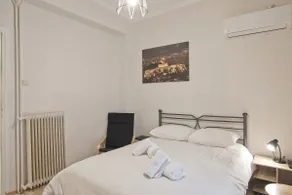 Cozy Studio at Kallithea, Fully Equipped - Image 3